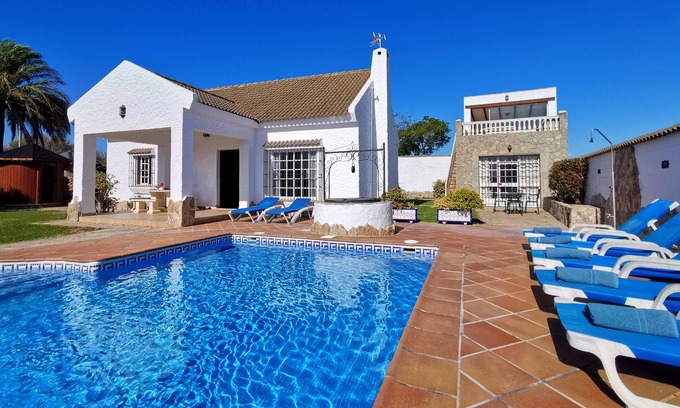 Zahora Villa | Casa Zahora - Pool & SPA, 700 meters to beach - Extended families' first choice!