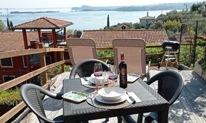 Gardone Riviera Apartment | CasaAlma Pool, Terrace & Lakeview