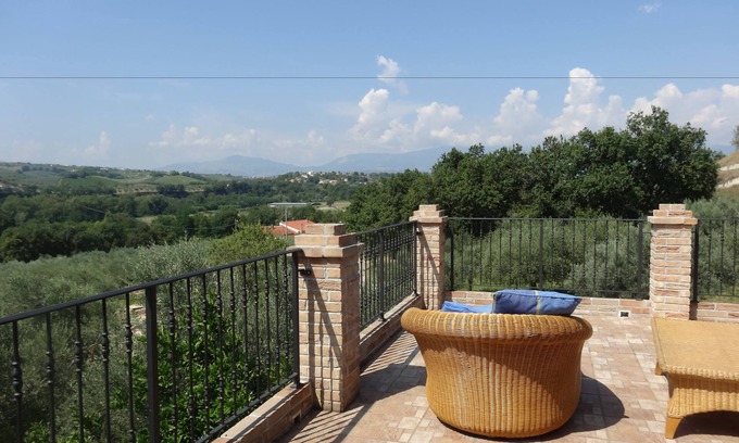 Rosciano Bed & Breakfast | Casale del Sole