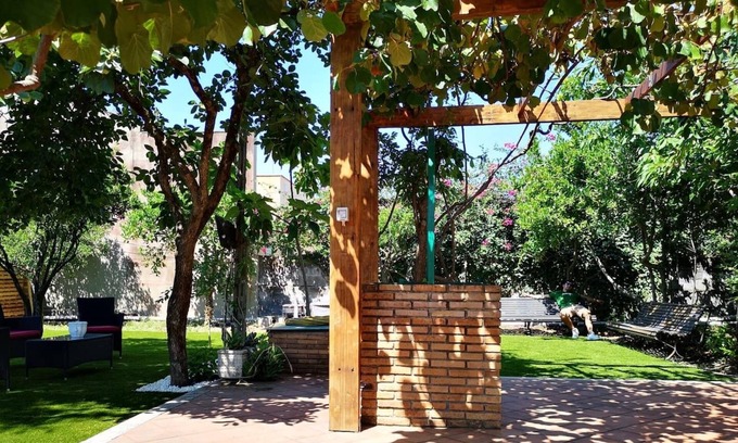Pennisi Villa | Casale "gaia" - Relax nel Verde con Piscina e Camino