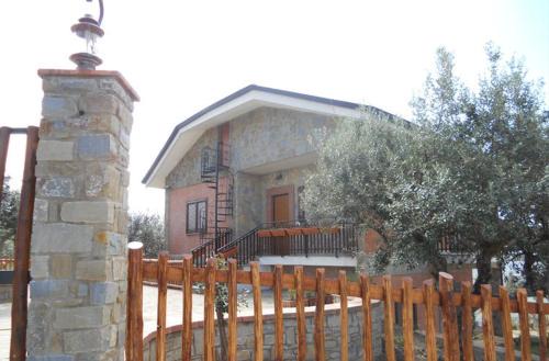 Laureana Cilento House | Casale Il Gheppio