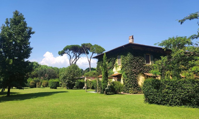 Vecchiano House | Casale Pino in the Park, sea and city of art