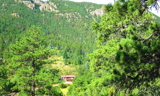 Cascade-Chipita Park House | CASCADE RETREAT: MOUNTAIN VIEWS, GREAT LOCATION 10 MI TO COLORADO SPRINGS