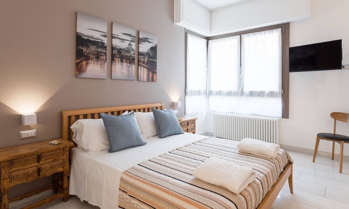 Garbatella Apartment | Casetta Romana Daje de Punta (3 metro stops from the Colosseum) Amazing!
