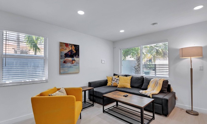 Little Haiti House | Casita 117 Gated 2 Bed 1 Bath 10 Min to Beach