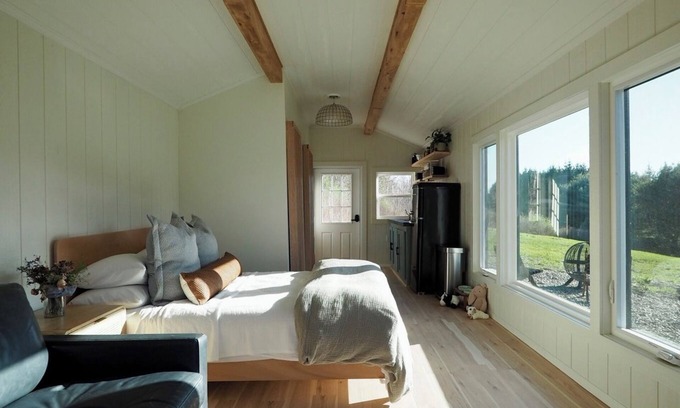 Hammondsport Cabin | Casita: Near Wineries & Keuka Lake: 100"Projector
