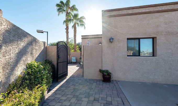 Cactus Glen House | Casita with private entrance and courtyard with on premises and street parking