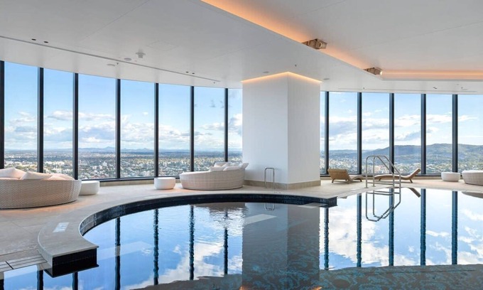 Brisbane Central Business District Apartment | CASSA ONE - The Heart of CBD & River View w/Pool