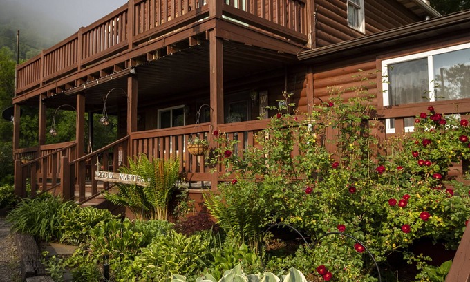 Confluence Cabin | Casselman Cabin Retreat