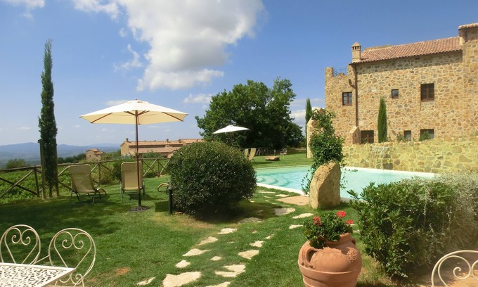 Montalcino Apartment | Castel Brunello - apartment with terrace