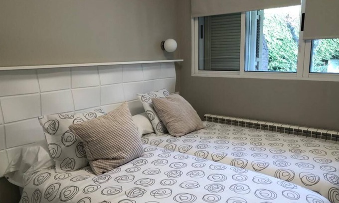 Burgos Apartment | CASTELLANA GARDEN FREE PARKING