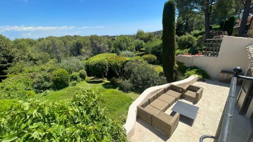 Mouans-Sartoux Villa | Castellaras Le Vieux