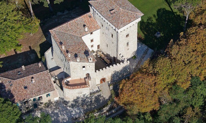Monteluiano Villa | Castello dei Principi: A charming six-story castle surrounded by the greenery, with Free WI-FI.