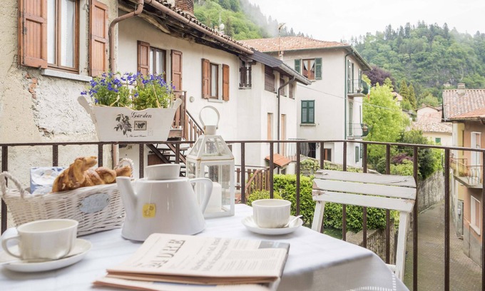 Magreglio Apartment | Castello di Gaia