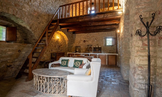 Umbertide Hotel | Castello Valenzino