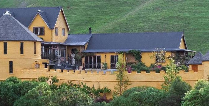 Upper Moutere Other | Castle ∙ 1 bedroom ∙ 16 guests