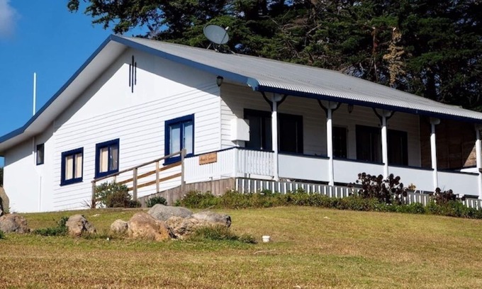 Emita House | Castle Cottage Flinders Island