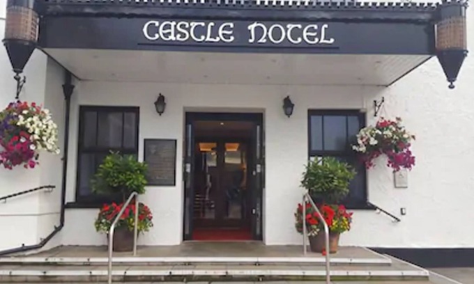 Neath Hotel | Castle Hotel