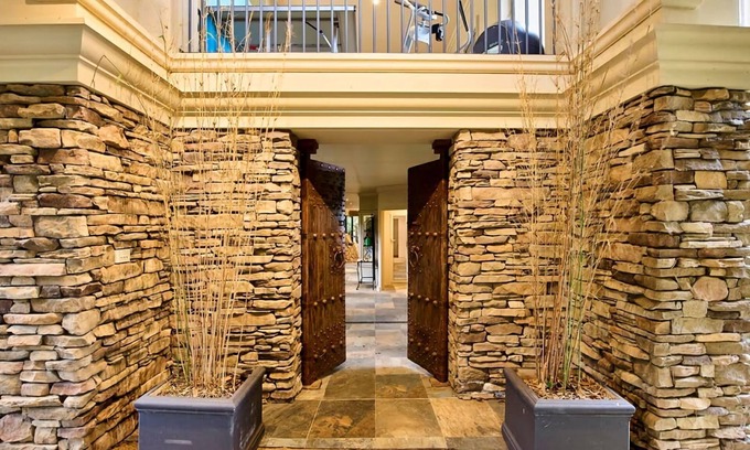 Ferny Creek House | Castle in Ferny Creek with Pool