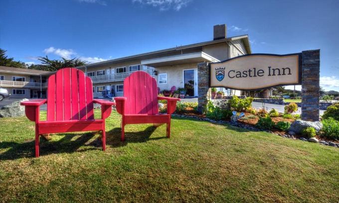 San Simeon Hotel | Castle Inn