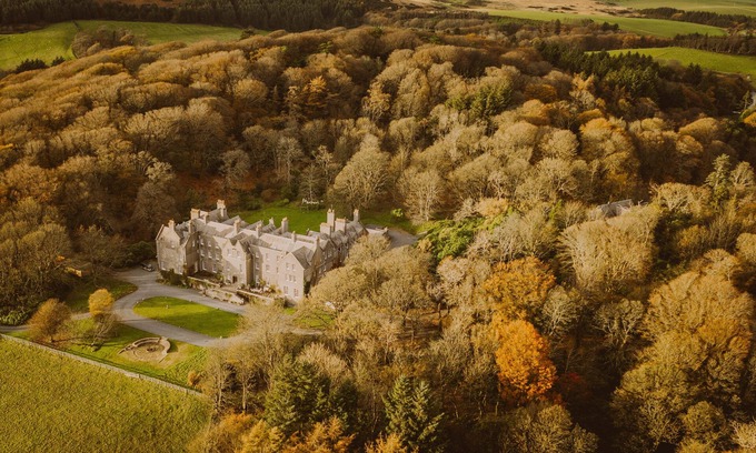 Portpatrick Apartment | Castle Penthouse: Spectacular & Chic Apartment on 2000-acre seaside Estate