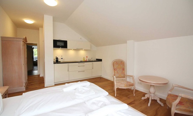 Hohendorf Apartment | Castle Studio WE 25 - Hohendorf Castle