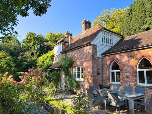 Sedlescombe House | Castlemans Coach House