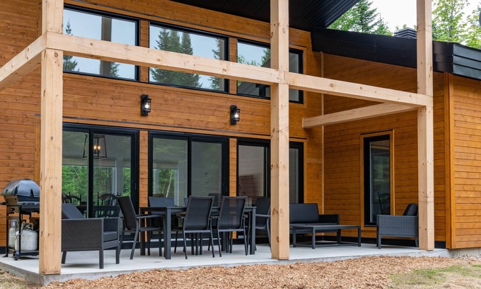 Amherst Ski Chalet | Castor Kanata Tremblant (242)