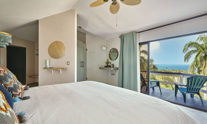 Cabrera Cabin | Catalina Tropical Lodge