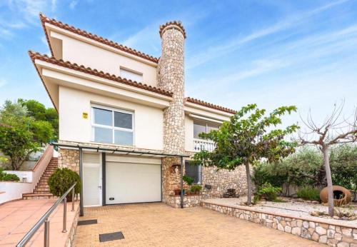El Perello Villa | Catalunya Casas Tranquil Paradise, Private Pool and only 200 meters to beach!