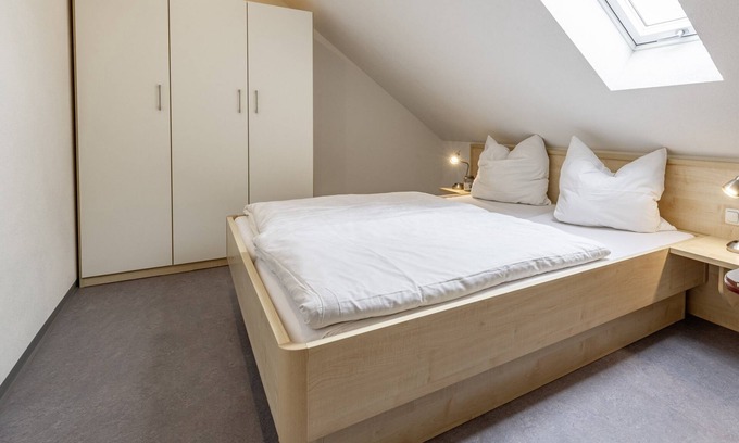Pegnitz Apartment | Category C: Double Room - Inn - Pension - Drei Linden