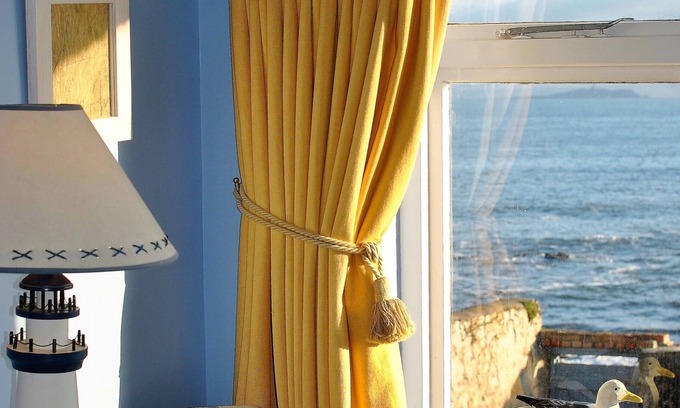 Cellardyke House | Catherine Cottage seaside home