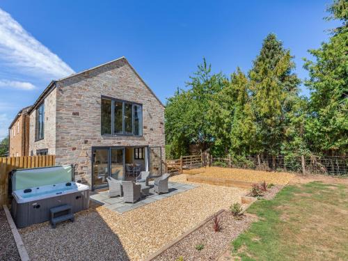 Taunton House | Cathill Cottage