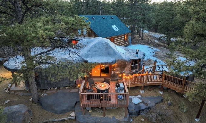 Florissant Cabin | Cave Cabin-Hot Tub -Fire Pit -MTN Experience
