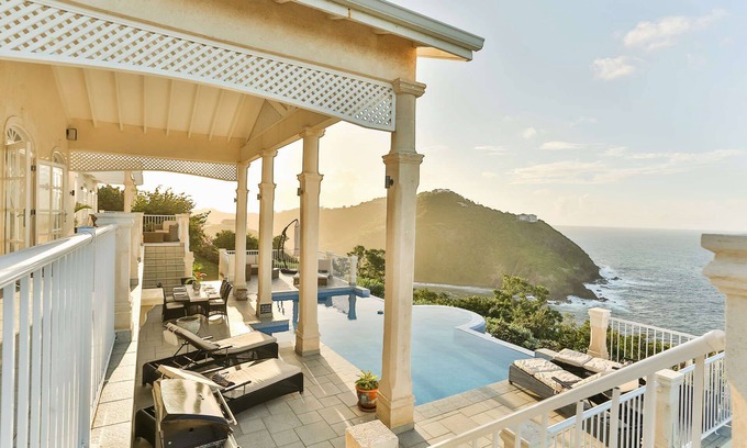 Sea Breeze Hills Villa | Cayman Villa Luxury villa