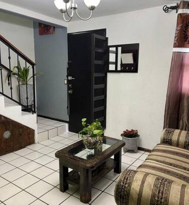 Uruapan Apartment | Caza en zona residencial