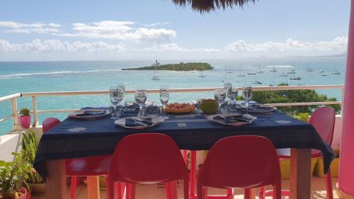 Perinet Apartment | Cazanny