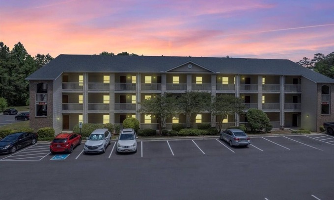 Westover Apartment | CB 3516-202 Modern Fayetteville Charm