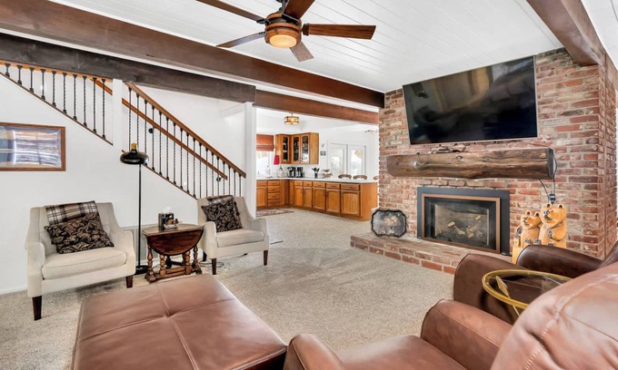 West Village Cabin | CC Cabin | Full Game Room! Wrap Around Deck!