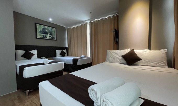 Cebu Hotel | Cebu Capitol Central Hotel & Suites powered by Cocotel