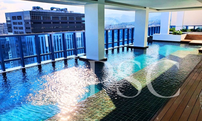 Cebu Condo | Cebu IT Park New Condo Pool Gym Near Malls Fast Wifi Smart TV