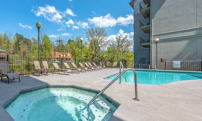 Pigeon Forge Condo | Cedar Lodge