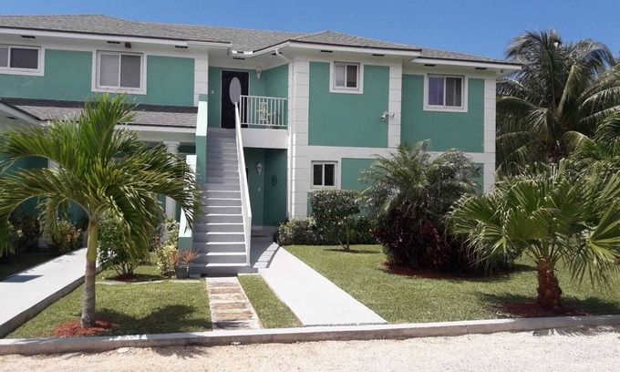 Nassau Apartment | Cedar Pine Villas - Quiet, 'Luxury & Comfort Rolled Into One'