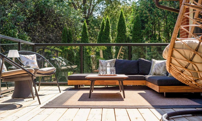 Kincardine Cottage | Cedarhaven - 2 King beds! Hot Tub, Gas Fireplace
