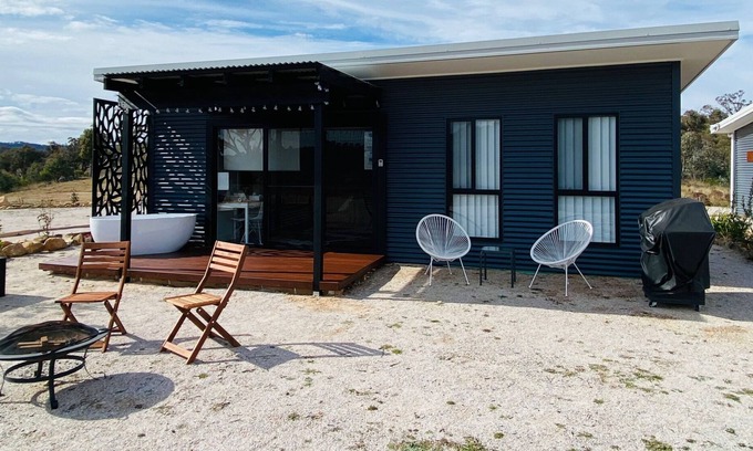 Grattai House | 'Celestine' 1-Bed in Mudgee at Kundalini Lodge