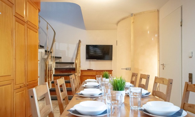 Innenstadt Apartment | Center City Villa