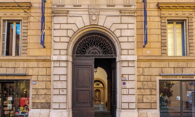 Old Town Apartment | Center Luxury: Parking, 9 People, 200m2, 3 Baths