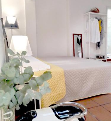 Old Town Apartment | Center Vicolo Suite Apartment with Parking