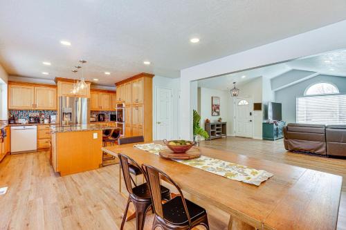 Centerville House | Centerville Family Home with Yard Less Than 6 Mi to Lagoon!