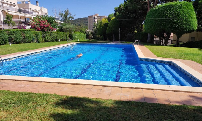 Platja d'Aro Apartment | Central apartment, renovated, very quiet family residence, large swimming pool